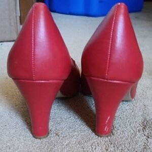 Vibrant Red Mary Jane Heels with Glossy Finish